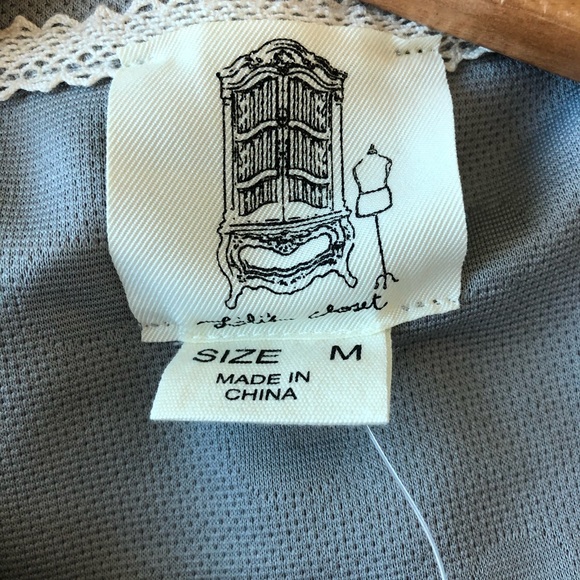 (NWOT) Lili’s Closet Top - Picture 5 of 6